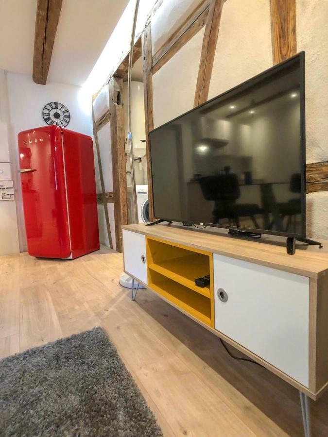 Beauty & The Beast - Old Town Cosy Apartments Colmar Eksteriør billede